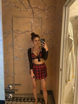 Александра , 20